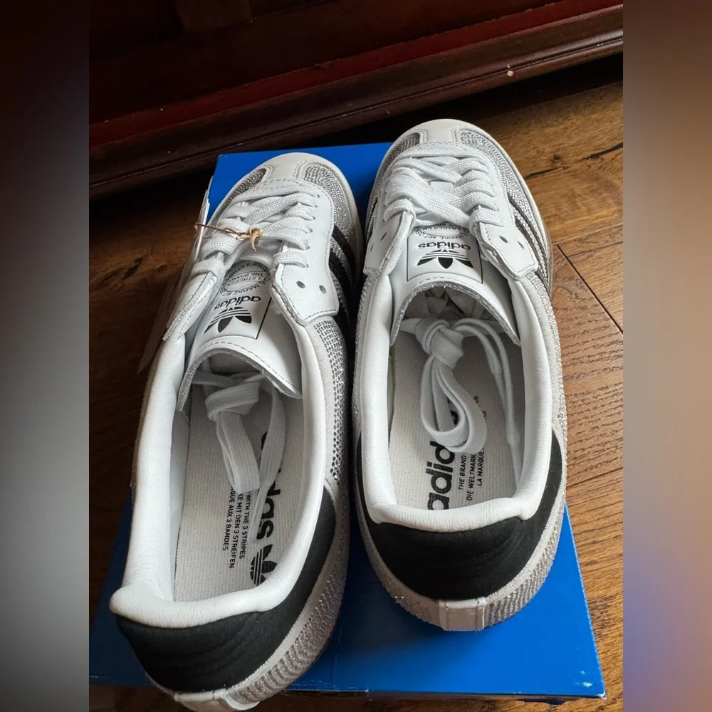Adidas Samba OG Women’s Size 9 Crystal White Silver Metallic Sneakers NIB - Picture 10 of 12